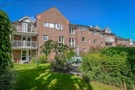 1 Lavington Court, Underhill Street... 1 bed retirement property for sale