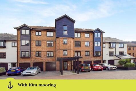 Moorhead Court, Ocean Village, SO14 1 bed flat for sale