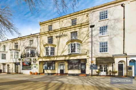 Queens Terrace, Southampton 2 bed flat for sale