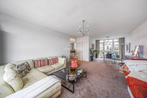 Station Road, Hendon NW4 2 bed apartment for sale
