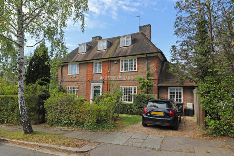 Hampstead Garden Suburb N2 6 bed detached house for sale