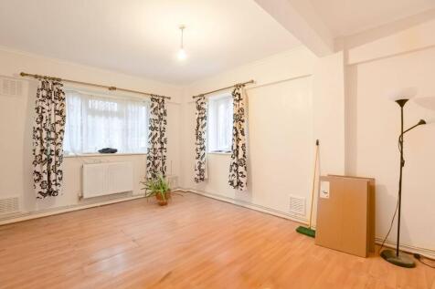 Deepdene Gardens, Brixton Hill... 2 bed flat for sale