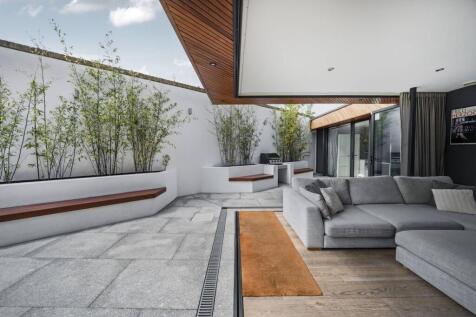 Minet Road, Brixton, London, SW9 3 bed detached house for sale