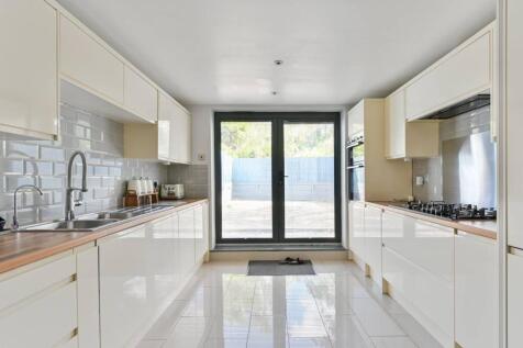 5 bedroom house for sale