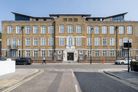 Ferndale Road, Clapham, London, SW4 2 bed flat for sale