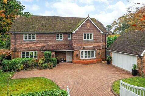 5 bedroom detached house for sale