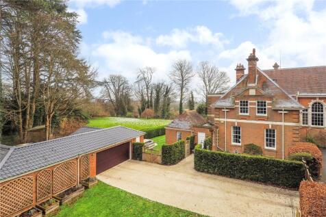 Steep, Petersfield, Hampshire 4 bed detached house for sale