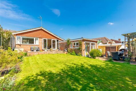 4 bedroom semi-detached bungalow for sale