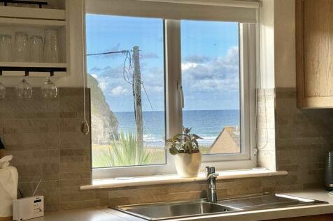 Kingsley Cove, Sandy Road, Porthtowan 2 bed apartment for sale