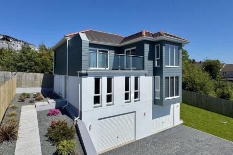 Polsethow, Penryn 4 bed detached house for sale