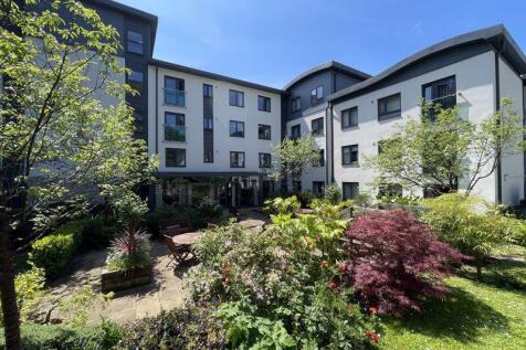 Tregolls Lodge, St. Clements Hill, Truro 1 bed apartment for sale