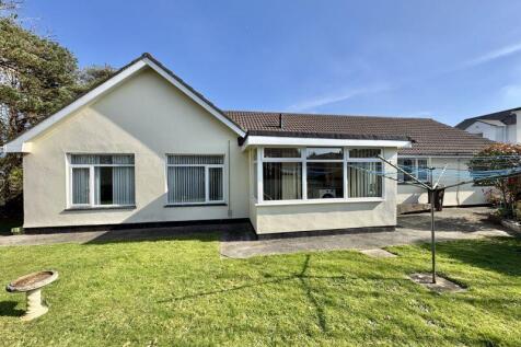 Langarth Close, Threemilestone, Truro 5 bed detached bungalow for sale