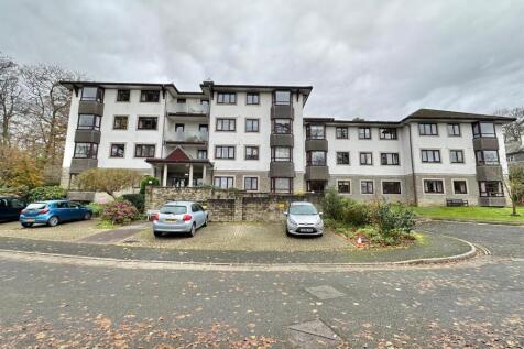 Penhaligon Court, Truro 2 bed apartment for sale