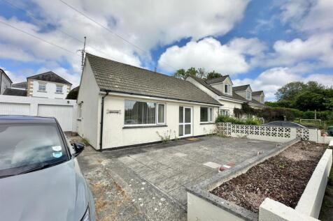 2 bedroom semi-detached bungalow for sale