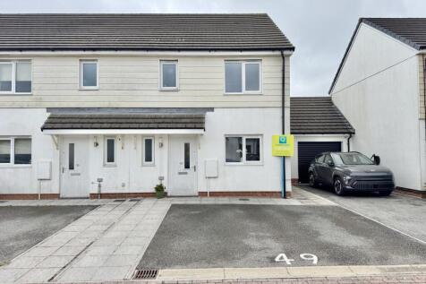 Carvinack Meadows, Truro 3 bed end of terrace house for sale