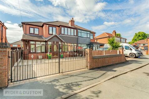 4 bedroom semi-detached house for sale