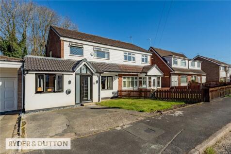 Chelford Close, Middleton... 4 bed semi