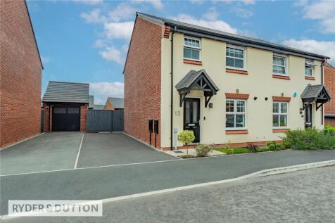 3 bedroom semi-detached house for sale
