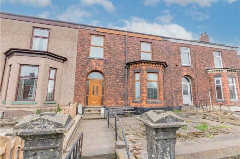 5 bedroom terraced house for sale