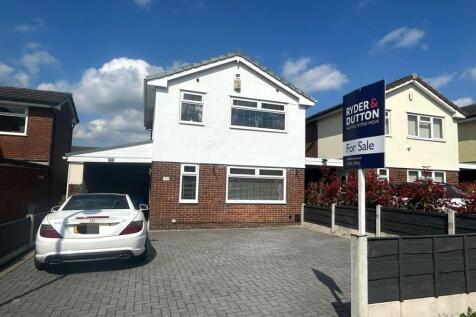 Salisbury Avenue, Hopwood, Heywood... 3 bed link detached house for sale