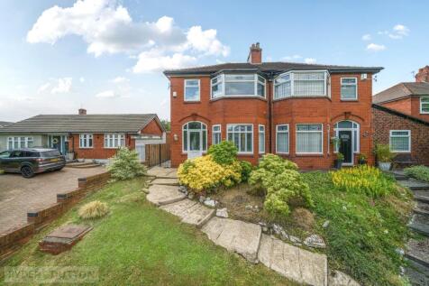 Broadway, Chadderton, Oldham, Greater... 3 bed semi
