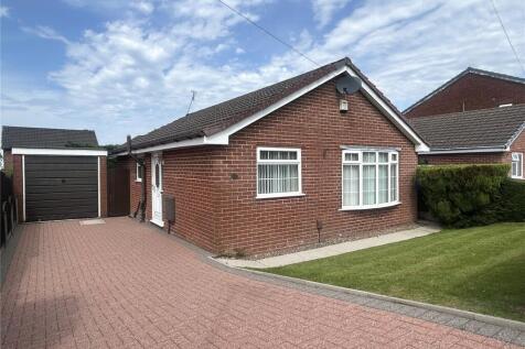 Peak Close, Moorside, Oldham, OL4 2 bed bungalow for sale