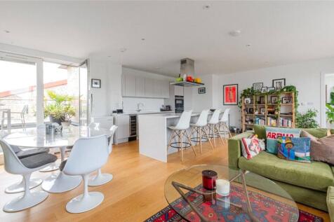 3 bedroom apartment for sale