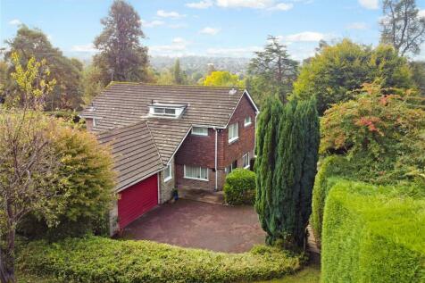 5 bedroom detached house for sale