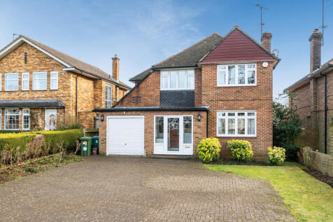 Ridge Lane, Watford, Hertfordshire 4 bed detached house for sale