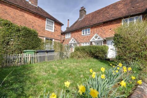 High Street, Ticehurst 2 bed terraced house for sale