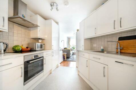 1 bedroom flat for sale