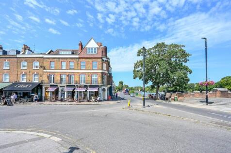 Bridge Road, East Molesey, KT8 1 bed flat for sale
