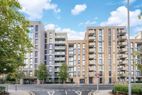 Queenshurst Square, Kingston... 2 bed flat for sale
