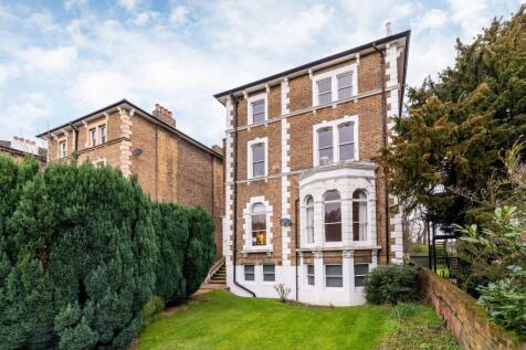 Surbiton Hill Park, Surbiton, KT5 4 bed flat