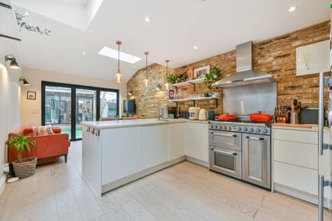 Portland Road, Kingston, Kingston... 3 bed semi