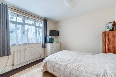 Harrow View, North Harrow, Harrow, HA2 2 bed flat for sale