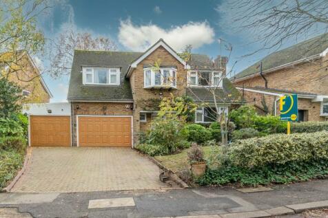 Wakehams Hill, Pinner, HA5 5 bed detached house for sale