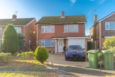 Kelvin Crescent, Harrow Weald... 3 bed detached house for sale