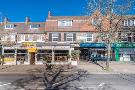 Uxbridge Road, Hatch End, Pinner, HA5 2 bed flat for sale