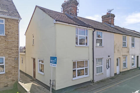 2 bedroom end of terrace house for sale