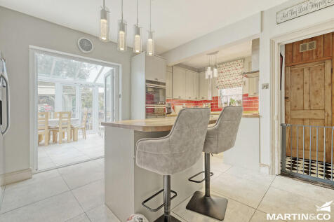 4 bedroom semi-detached house for sale