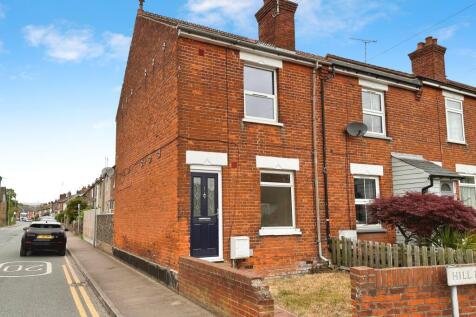 3 bedroom end of terrace house for sale