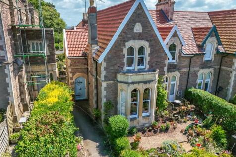 Woodhill Road, Portishead, Bristol... 3 bed apartment for sale