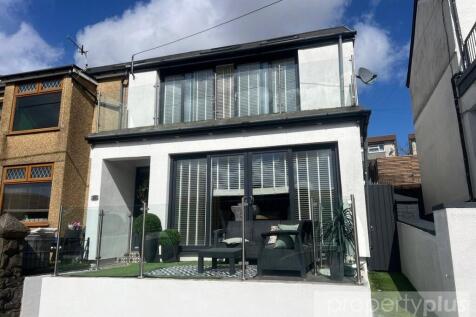Bodringallt Terrace, Ystrad, Rhondda... 3 bed semi