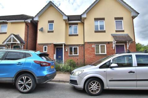 Cotteswold Road, Tewkesbury 2 bed semi