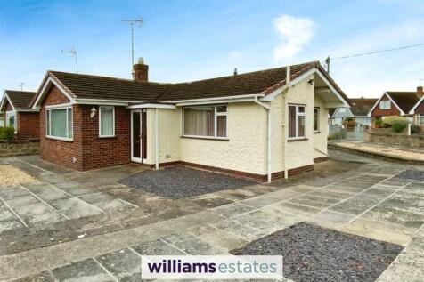 2 bedroom semi-detached bungalow for sale