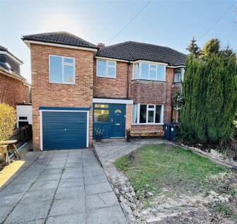 4 bedroom semi-detached house for sale