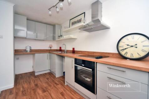 Basinghall Gardens, Sutton, SM2 2 bed apartment for sale