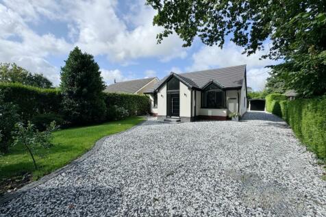 3 bedroom detached bungalow for sale