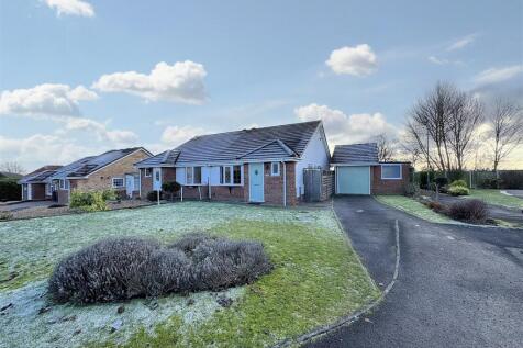 2 bedroom semi-detached bungalow for sale